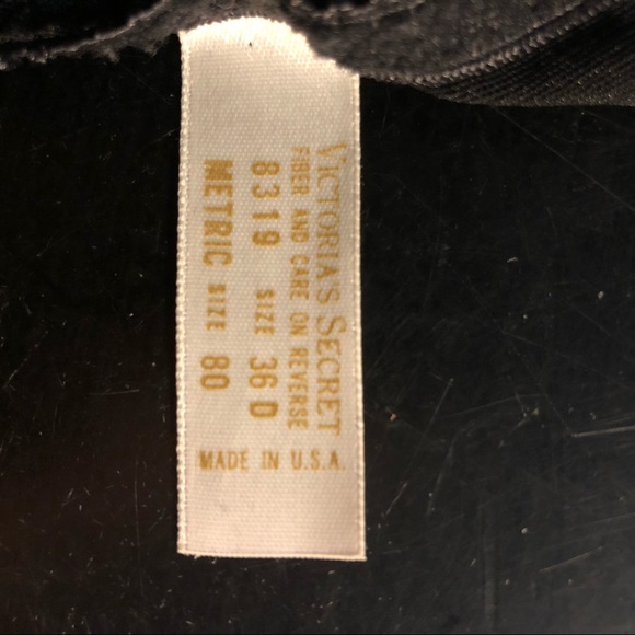 Vintage Victoria’s Secret Bra - Picture 2 of 4